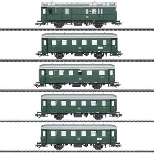 Märklin Reisezugwagen-Set neu